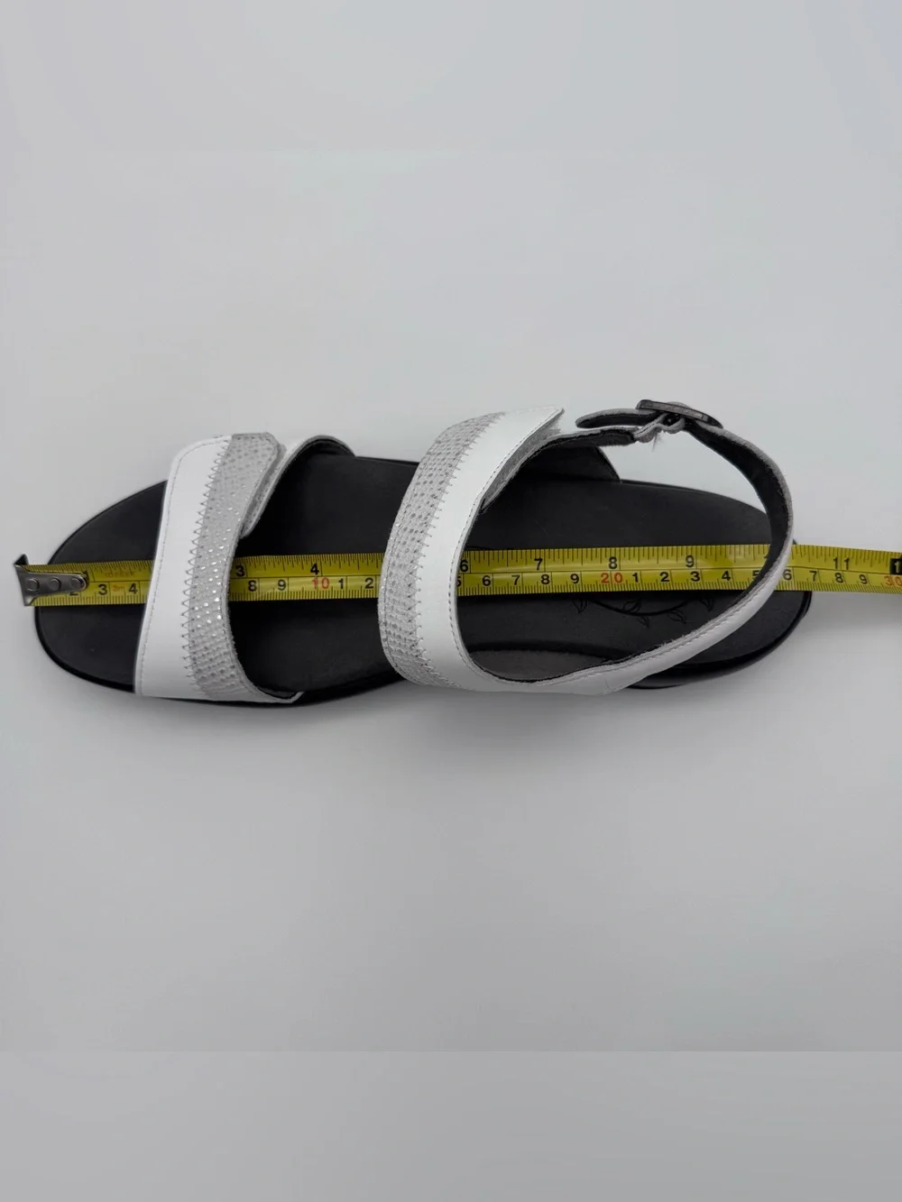 SAS Nudu White Silver Leather Slingback Sandals Women Size 9 N Comfort VGUC